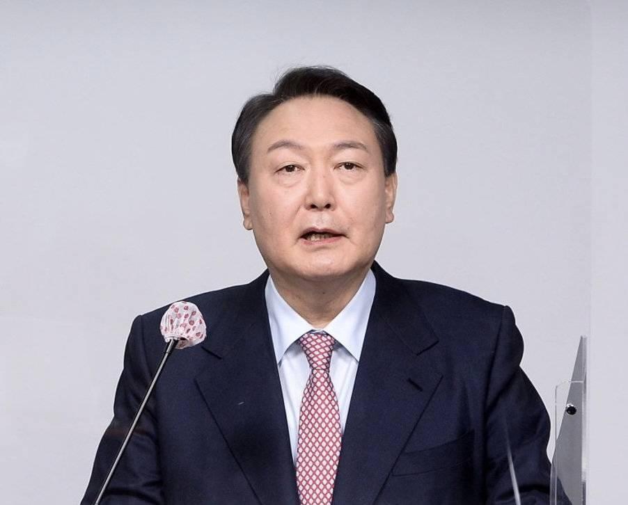 总统选举最新动态与探索自然美景的双重旅程，寻求内心宁静与平和