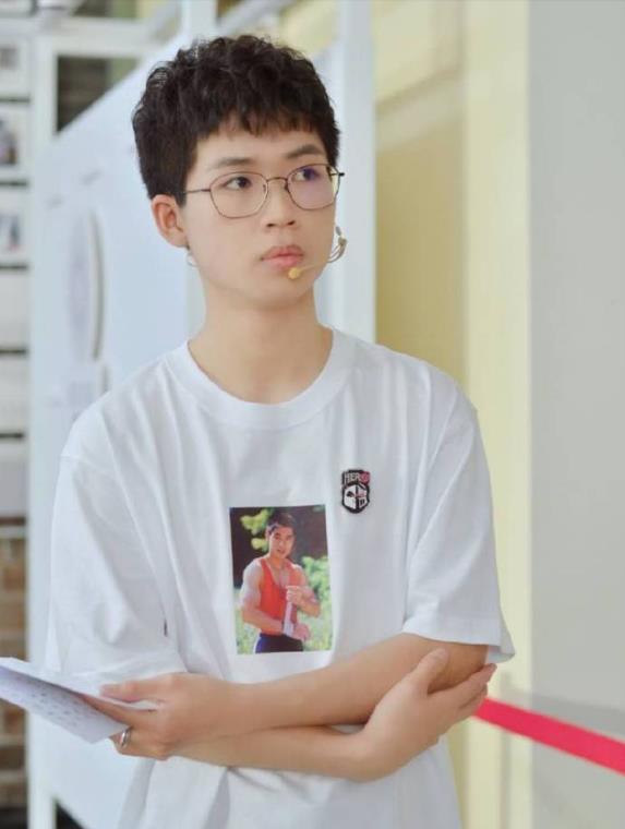 中美互怼非正解，拥抱变化学习铸就自信与成就