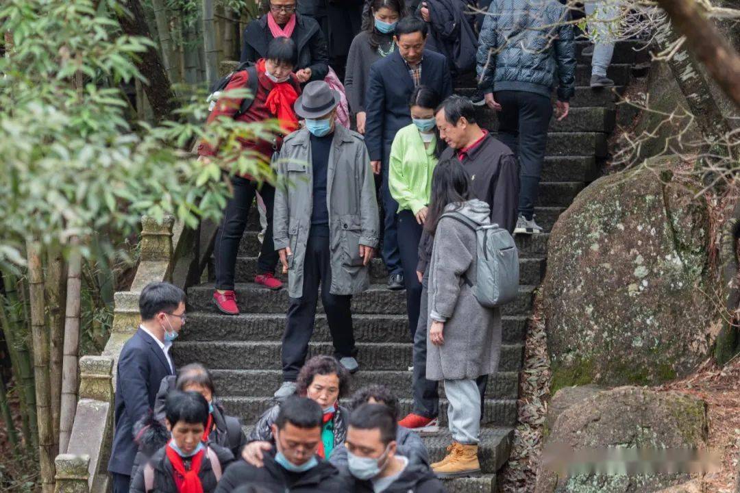 张国立最新消息，技能指南助你轻松获取并了解他的最新动态
