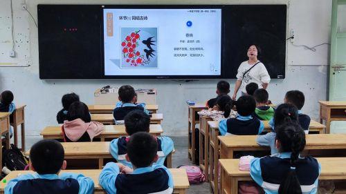 朗读者最新一期科技新品闪耀登场，引领未来生活新潮趋势